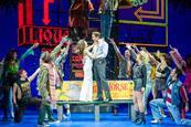 Cast of Pretty Woman: The Musical tour on stage