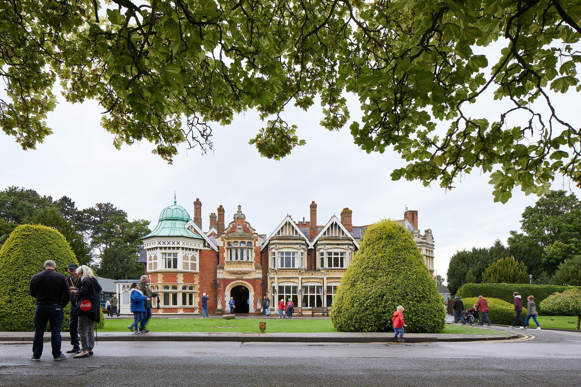 Бэгшот парк. Блетчли. Блетчли-парка. Парки в Хоутон-Холл. Bletchley , United Kingdom best places to see.