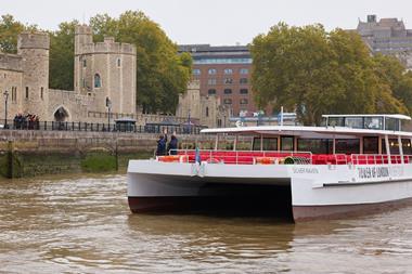 The Tower of London River Tour boat, the Silver Raven, is welcomed to London by Governor of the Tower and Yeoman Gaoler © Historic Royal Palaces