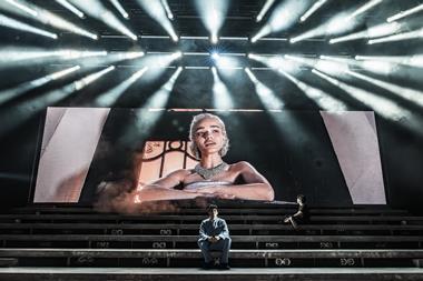 Rachel Zegler (Eva Perón) & James Olivas (Juan Perón) in Evita.