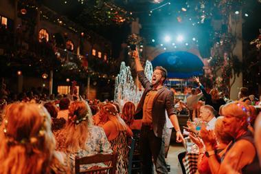 Mamma Mia! The Party - Oscar Balmeseda (Fernando)