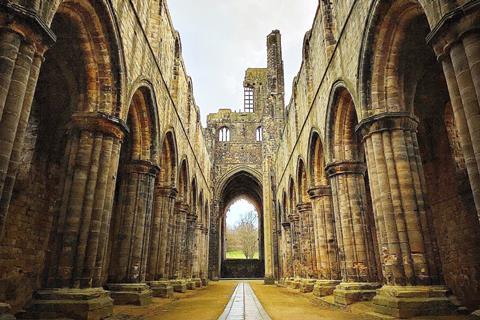 Krikstall Abbey, Leeds