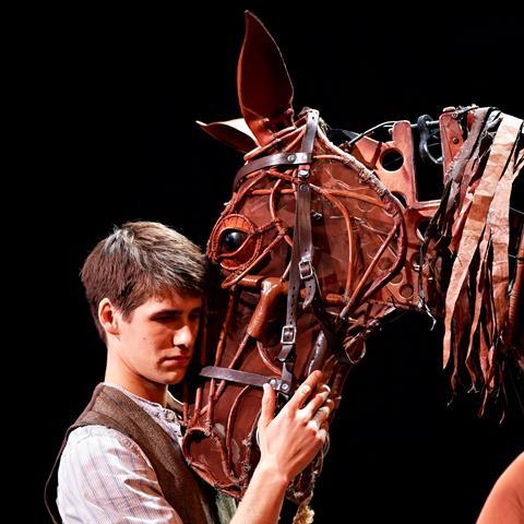 6. War Horse at the New London Theatre  Photo by Brinkhoff Mögenburg 852-172