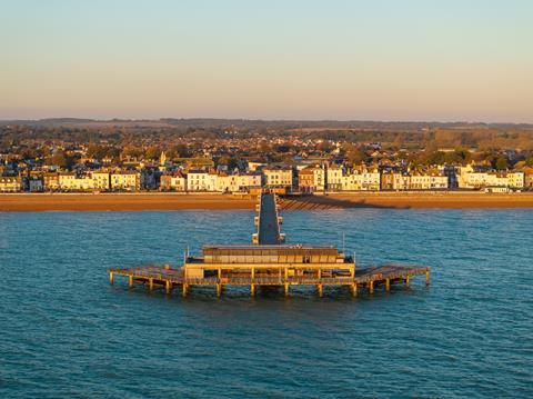 Deal pier