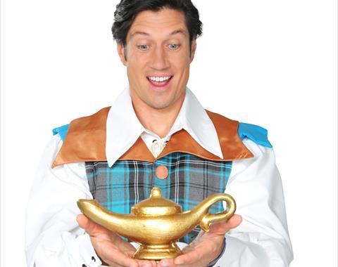 Vernon Kay as Aladdin