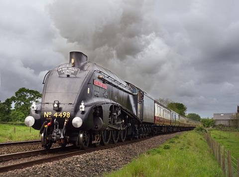 Sir Nigel Gresley steam train