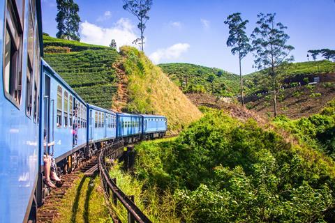 Colombo to Kandy railway journey