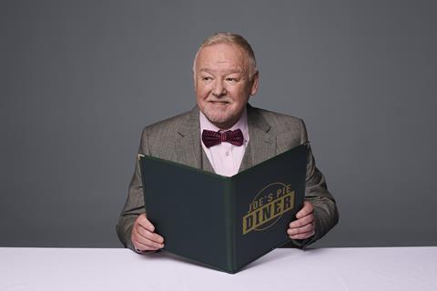 Les Dennis as Joe